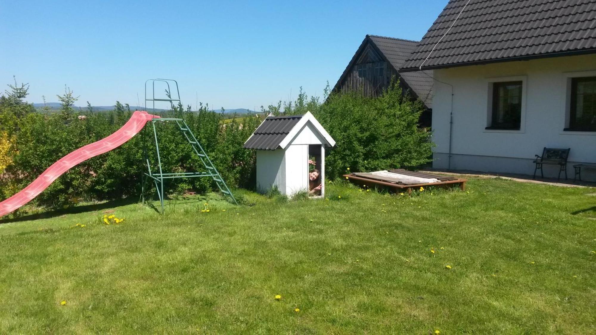 Apartman V Chaloupce Na Vrsku Bernsdorf エクステリア 写真