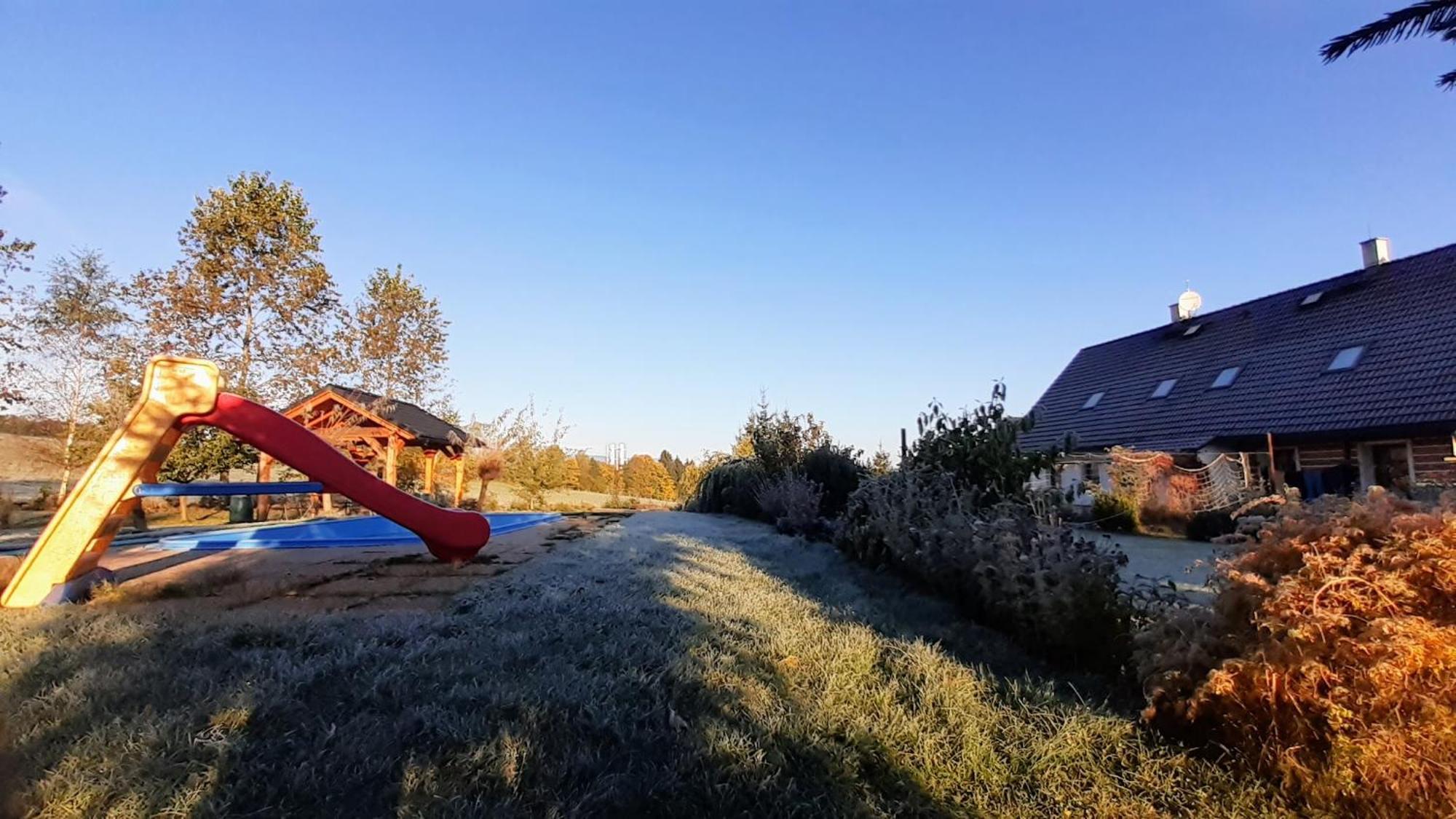 Apartman V Chaloupce Na Vrsku Bernsdorf エクステリア 写真