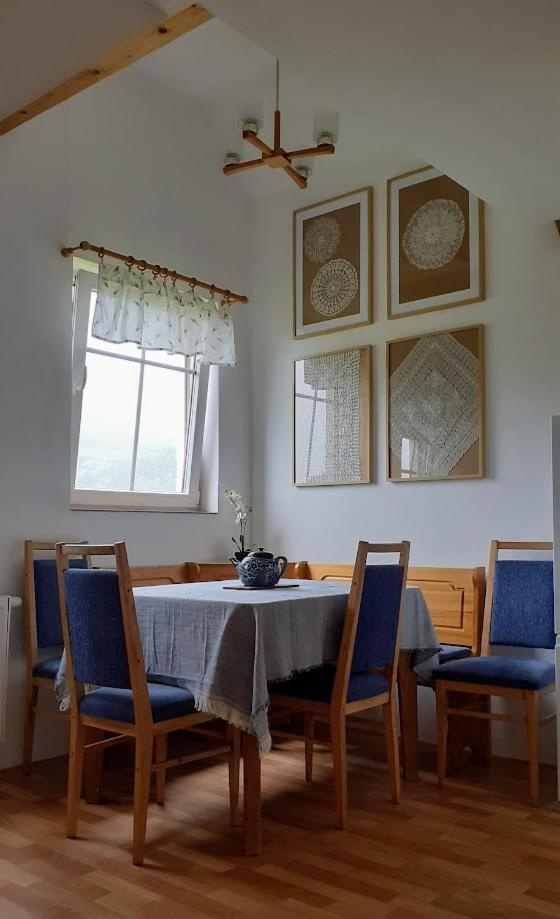 Apartman V Chaloupce Na Vrsku Bernsdorf エクステリア 写真